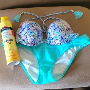 Victoria's Secret bikini medium bottoms 34B top. Cute teal fringe on back tie.